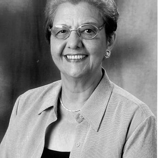 Maria Helena Moura Neves